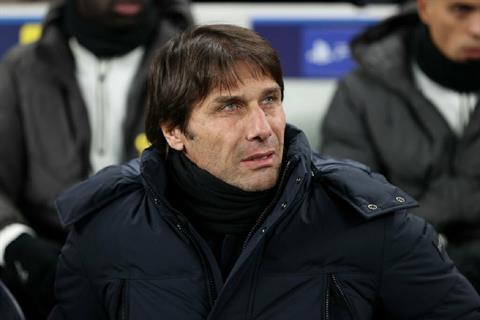 HLV Antonio Conte sẵn sàng dẫn dắt AC Milan mùa tới